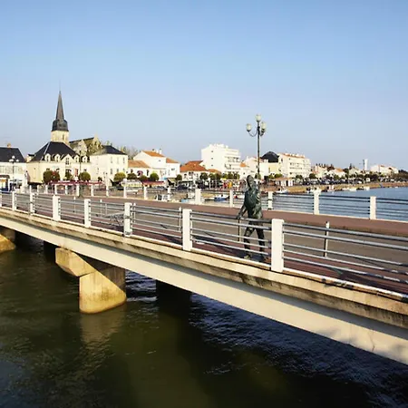 Bulle Oceane 50 M From The Beach *